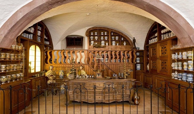 O Museu Alemão de Farmácia fica no Castelo de Heidelberg