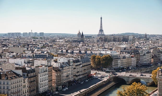 A França é o quarto país mais populoso da Europa e um dos países mais visitados do mundo.